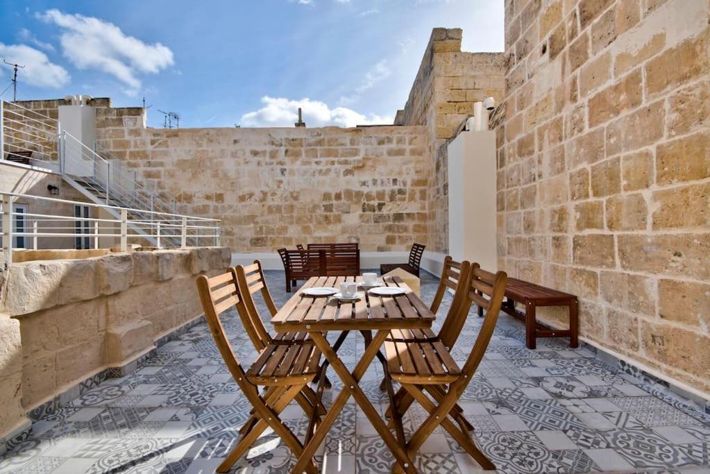 Vallettastay Old Lodge Apartment 3 Екстериор снимка