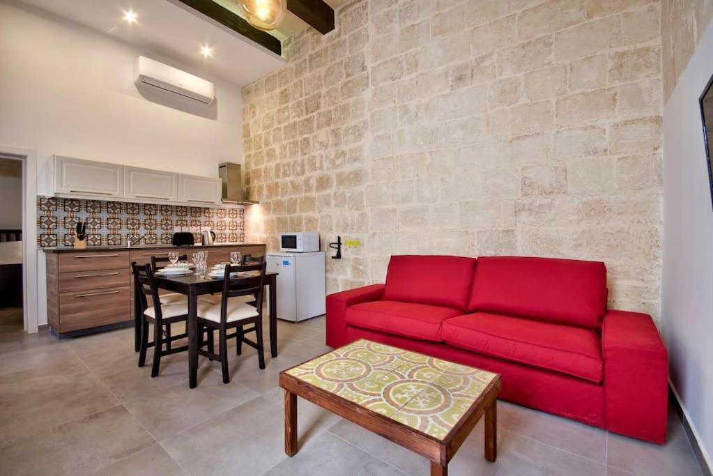 Vallettastay Old Lodge Apartment 3 Екстериор снимка