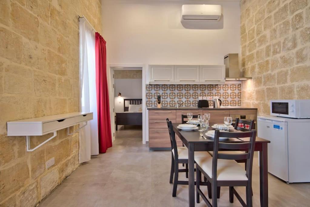 Vallettastay Old Lodge Apartment 3 Екстериор снимка