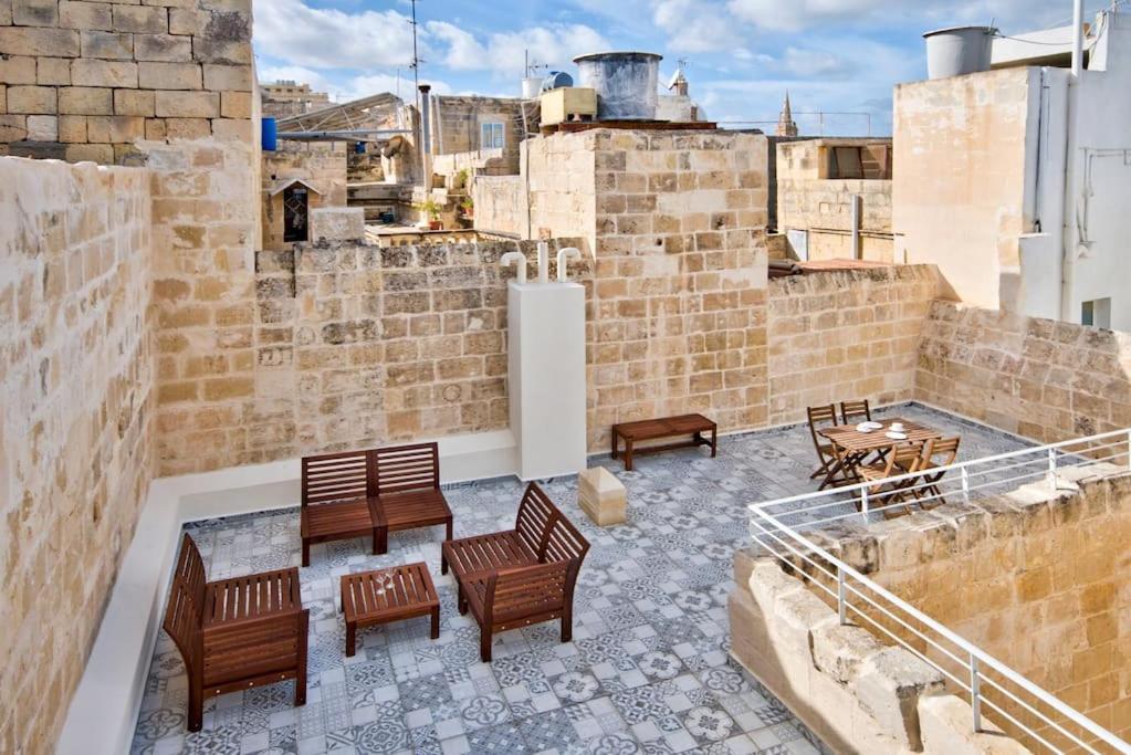 Vallettastay Old Lodge Apartment 3 Екстериор снимка